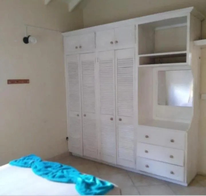 Pondbottom Apartment Hotel Saint James 0*,  Barbados